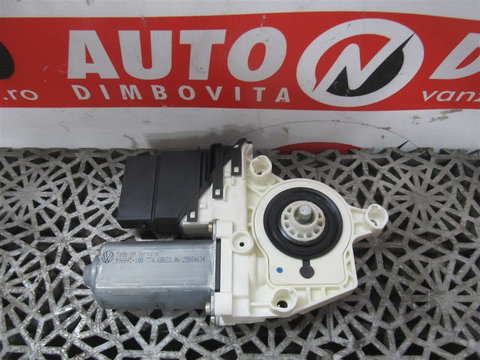 MOTORAS MACARA STANGA SPATE SKODA OCTAVIA II 2004 OEM:1K0959703B.