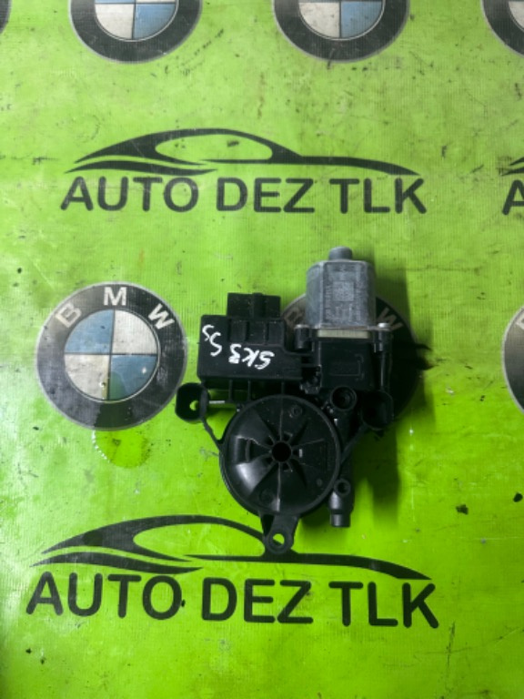 MOTORAS MACARA STANGA SPATE SKODA OCTAVIA III 2014 OEM:5Q0959811A