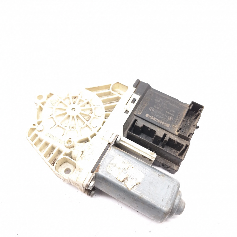 Motoras Macara Stanga,spate VW JETTA 3 (1K) 2005 - 2010 1K0959792L, F005S00296, 0536009302, 053.60093.02, 974629101, 940500, 7746015006, 29066430