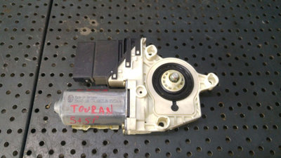 Motoras macara stanga spate vw touran 1t 1k0959703