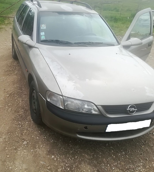 MOTORAS MACARA USA STANGA FATA OPEL VECT