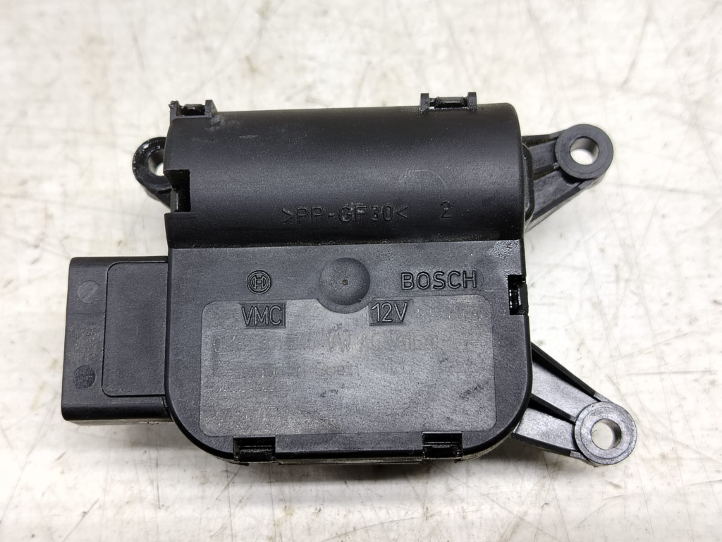 Motoras mixaj aer 1k1907511g Volkswagen VW Golf 5 [2003 - 2009] 2.0 tdi BMN
