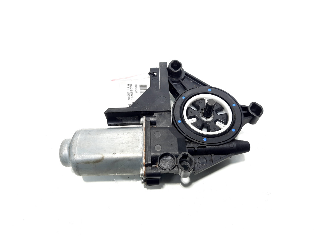 Motoras stanga fata, cod 1T0959701E, Skoda Octavia 2 Combi (1Z5) (id:523050)