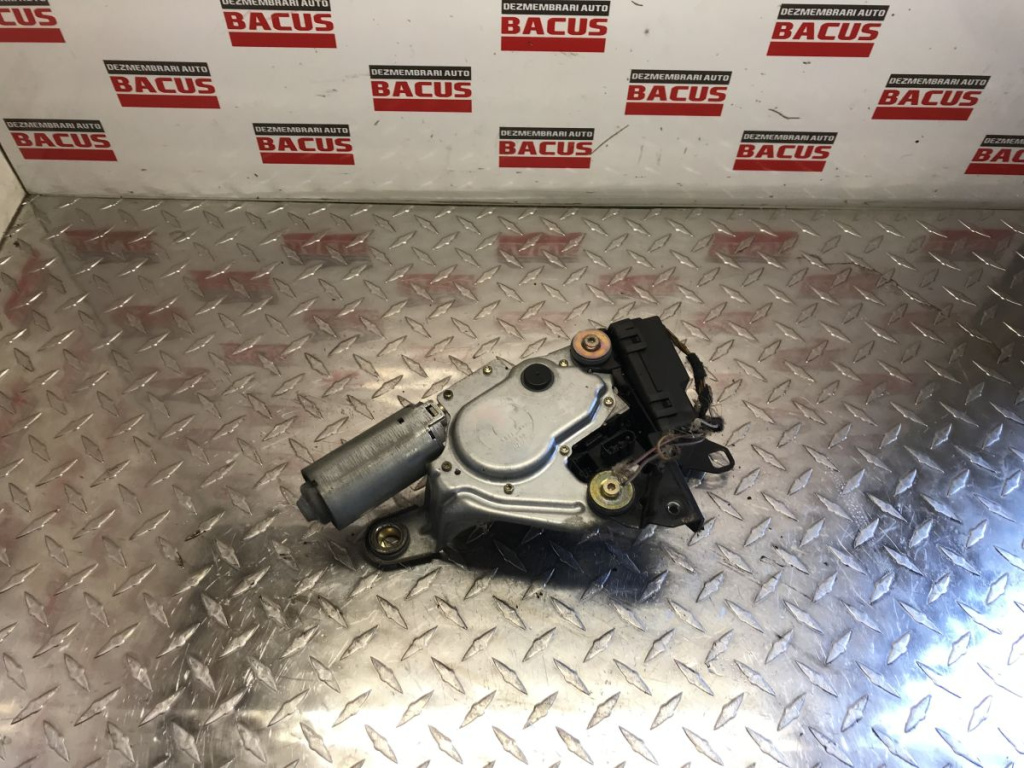 Motoras Stergator Haion Bmw Seria 3 E46 Break Cod : 390201559 / 69036679