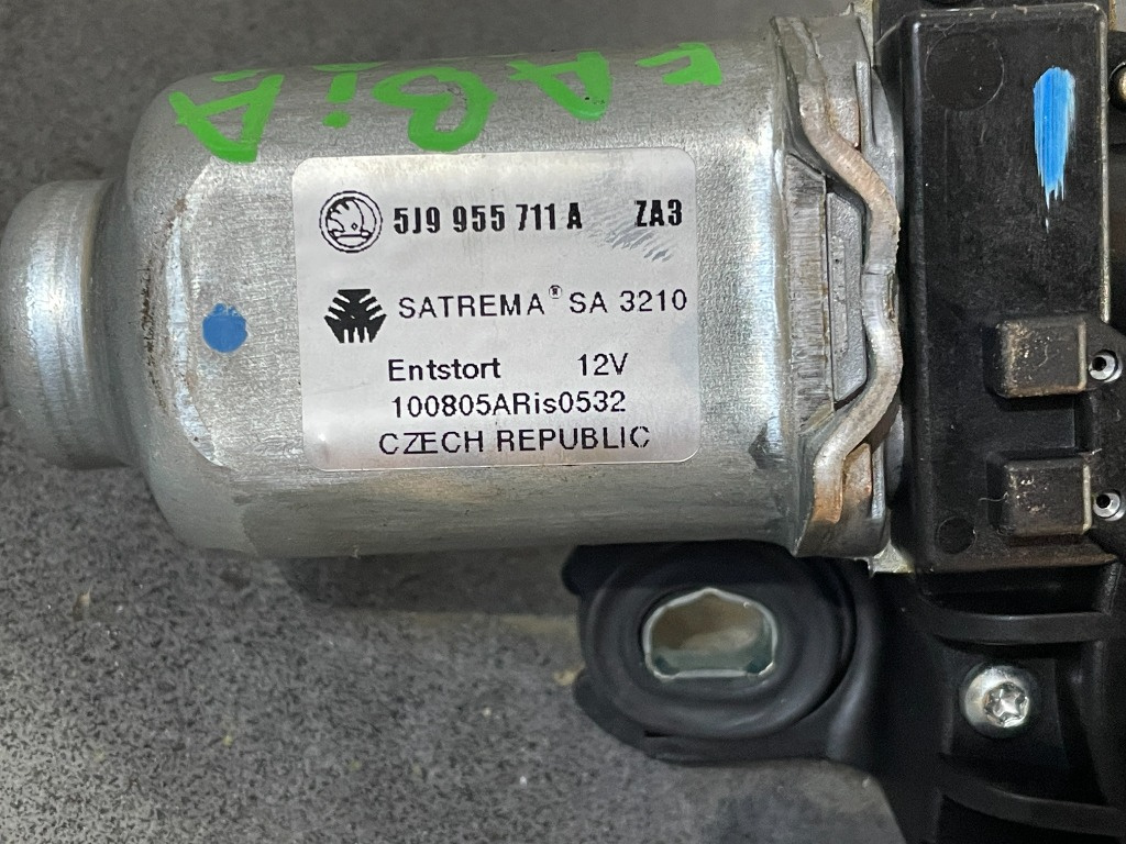 Motoras stergator haion Skoda Fabia 2 Fa