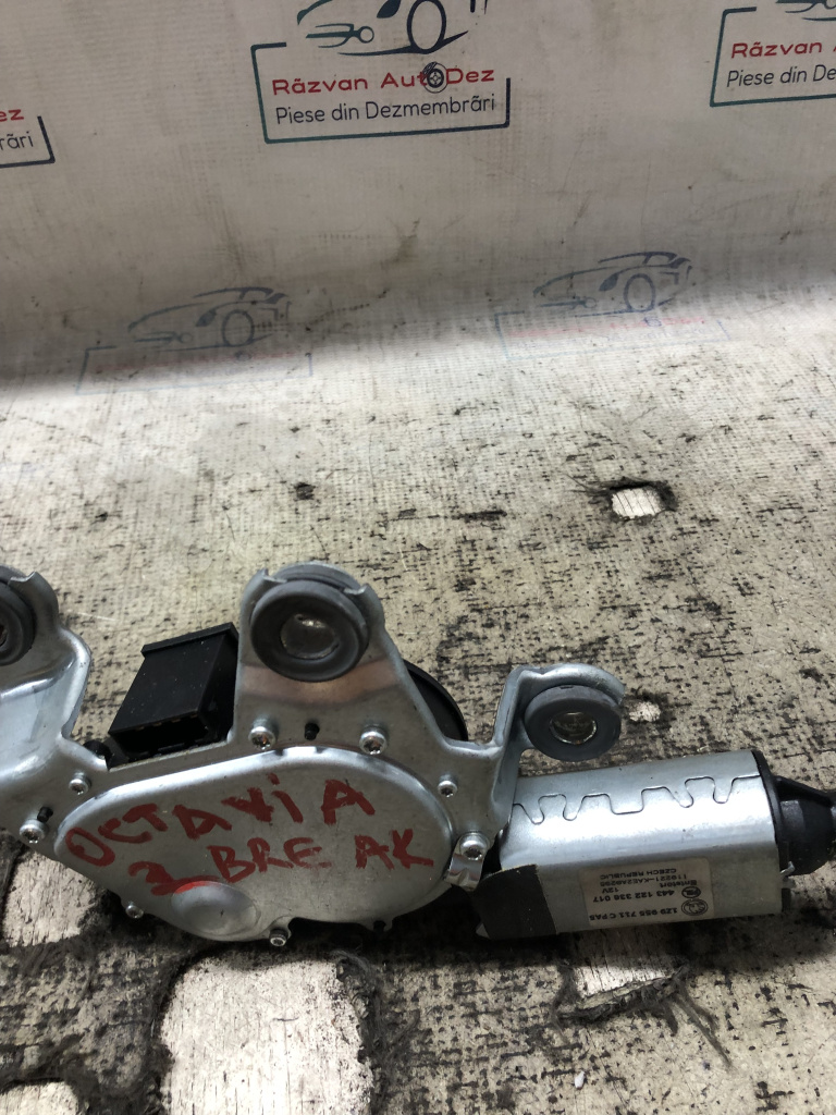 Motoras stergator haion Skoda Octavia 2 