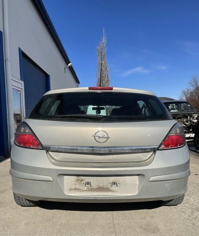 Motoras stergator luneta Opel Astra H [facelift] [