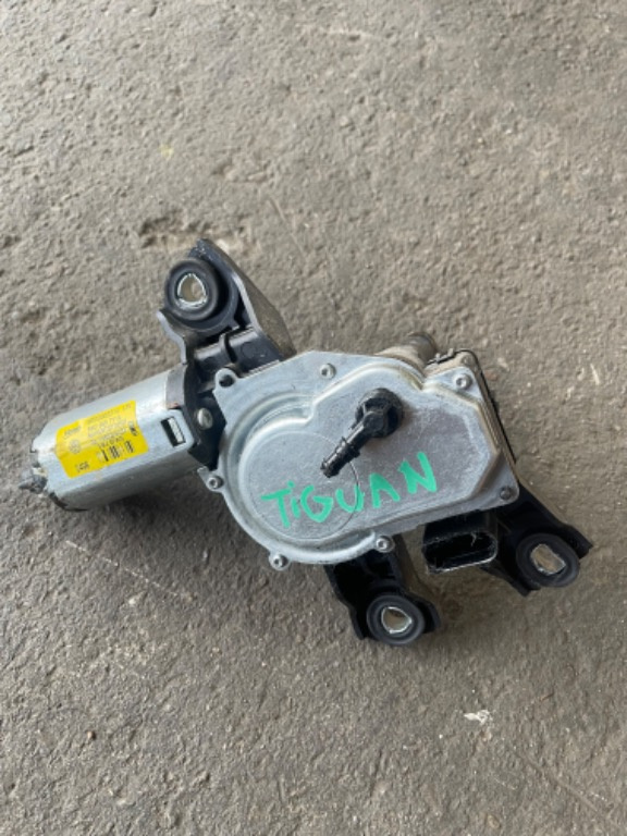 Motoras stergator luneta Vw Tiguan 5N0955711A