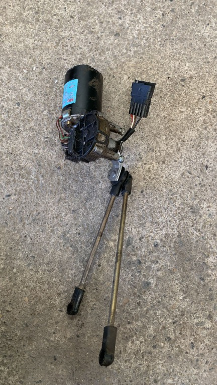 Motoras stergator parbriz Dacia Solenza 1.4 MPI 55