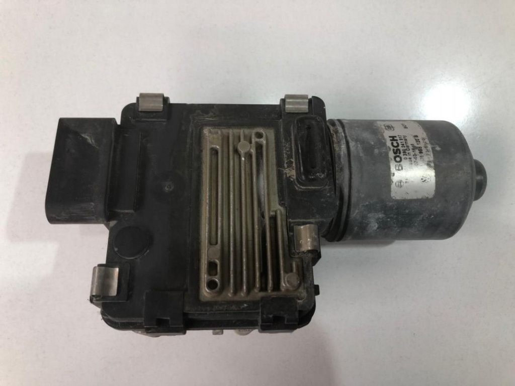 Motoras stergator parbriz dreapta (v.st)