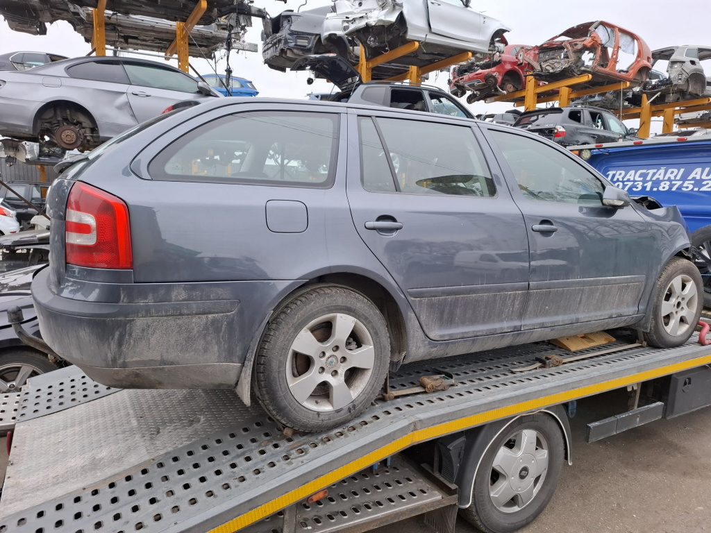 Motoras usita rezervor 1m0959781a Skoda 