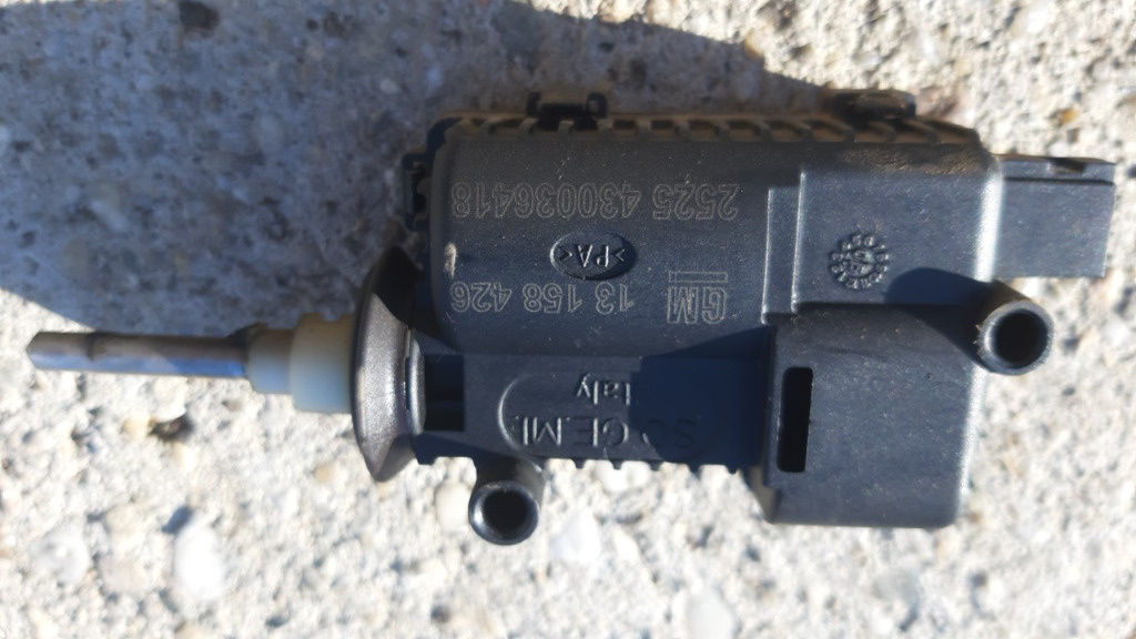 Motoras usita rezervor Opel Vectra C