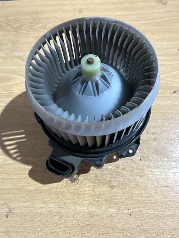 Motoras ventilator incalzire aeroterma 272700-8094 Toyota Rav-4 Rav 4 (2012-2018) Avensis