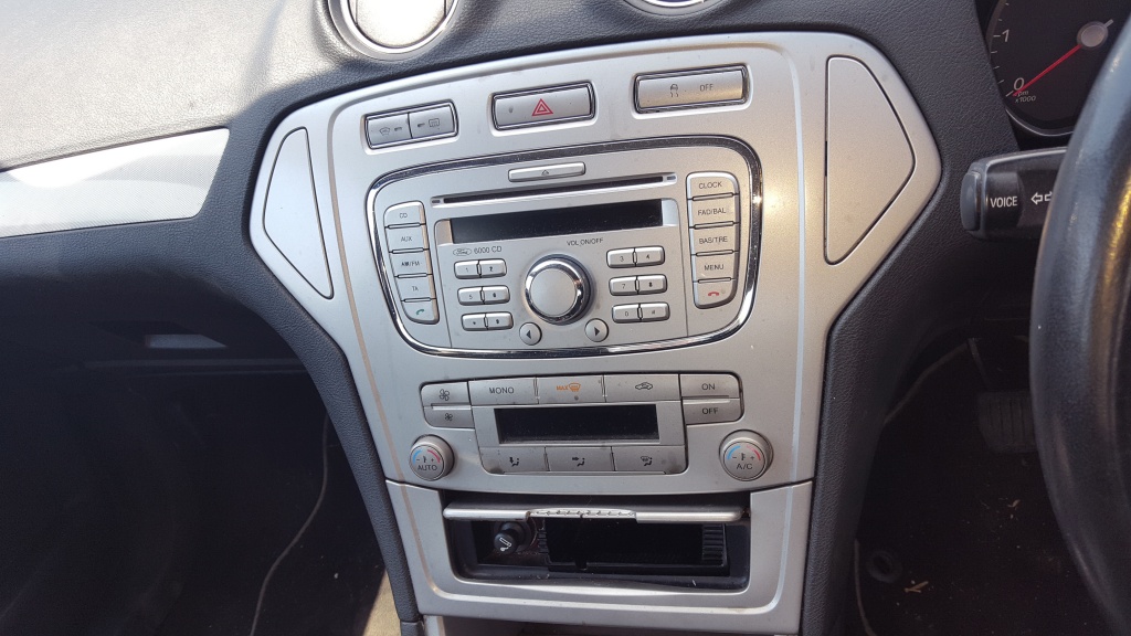 MP3 ford mondeo mk4