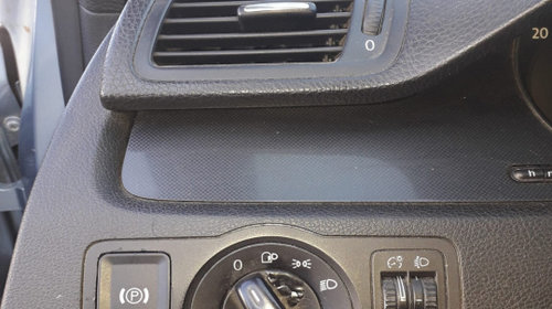 MP3 player auto Volkswagen VW Passat B6 