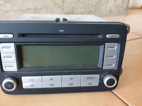 MP3 VW RCD 300 CU COD DEBLOCARE
