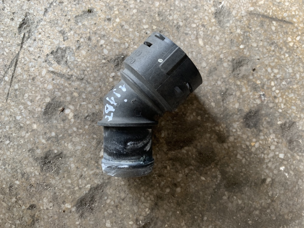 Mufa superioara radiator apa Volkswagen Golf 4 [1997 - 2006] Hatchback 5-usi 1.9 TDI MT (90 hp) (1J1)