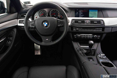 Multimedia BMW F10 F11 navigatie mare ecran 10,25&