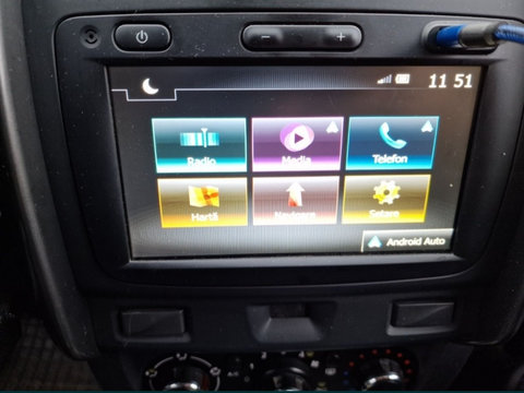Navigatie auto Medianav Dacia Duster Android Auto Carplay