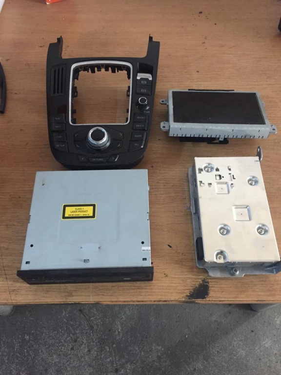 Navigatie completa audi a4 b8