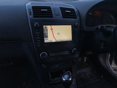 Navigatie originala Toyota Avensis t27