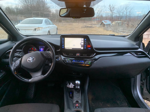 Navigatie originala Toyota C-HR 2018