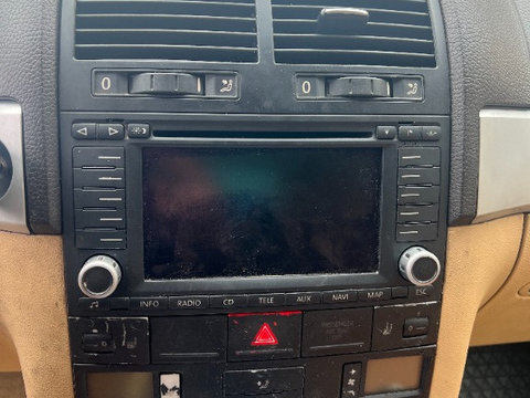 Navigatie originale VW Touareg 7L din 2006