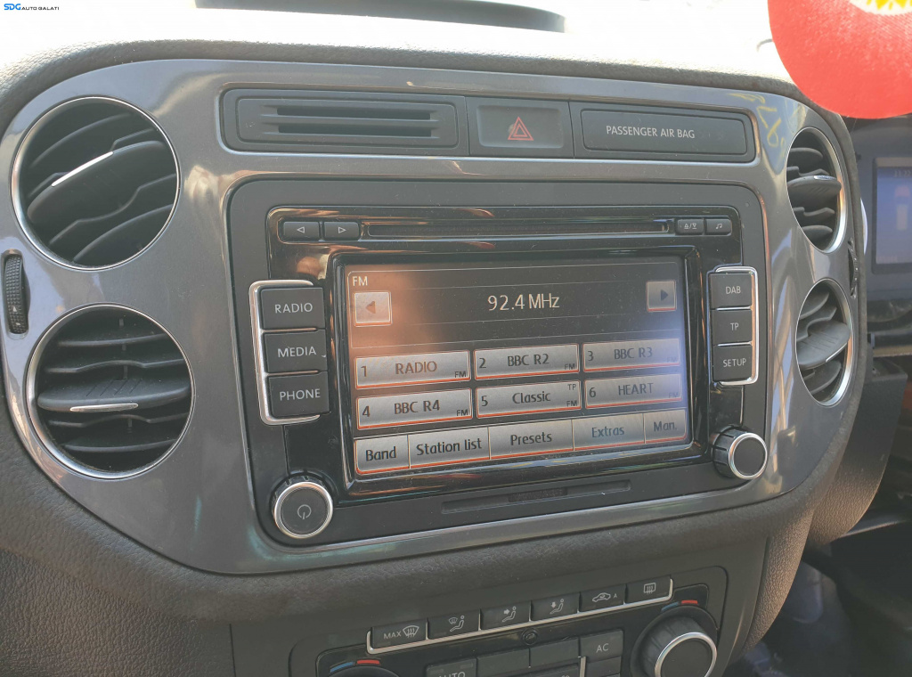 Navigatie Radio CD Player Volkswagen Passat B7 2010 - 2015 [K3845]