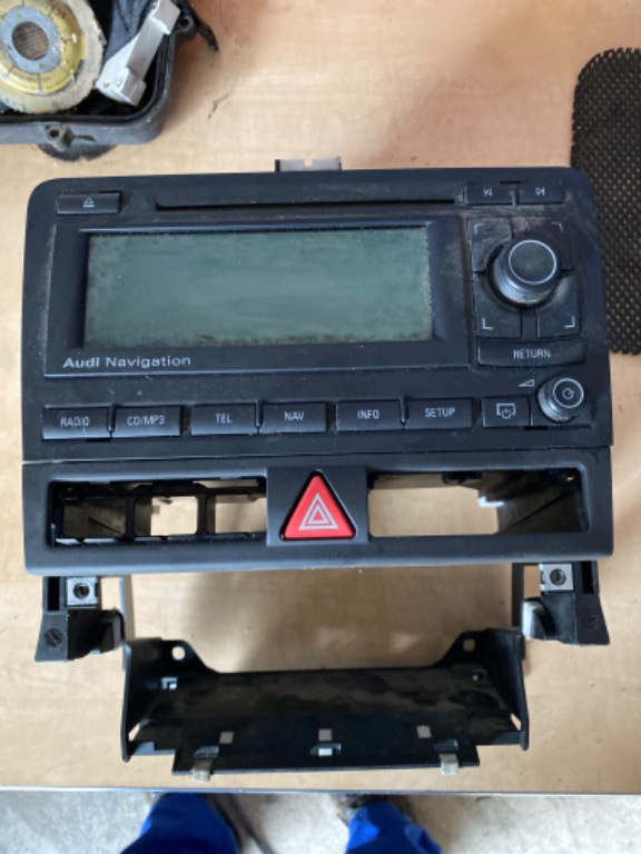 Navigatie +rama 2 din Audi A3 8P 8P0035192N 8P0 035 192 N