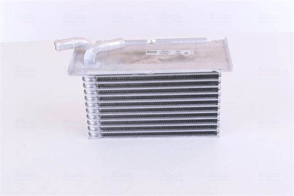 NISSENS Intercooler, compresor 96470 pentru VW PASSAT B7 caroserie inchisa/combi (365) 2010 2011 2012 2013 2014