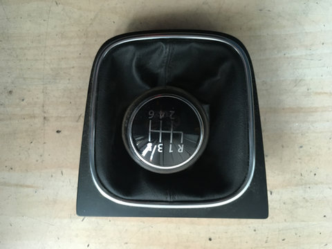 Nuca schimbator (6 viteze) cu manson VW Golf 6 cod: 1K0711113