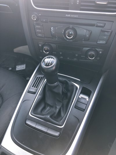 Nuca schimbator Audi A4 8W 2010 Hatchback 2.0 TDI