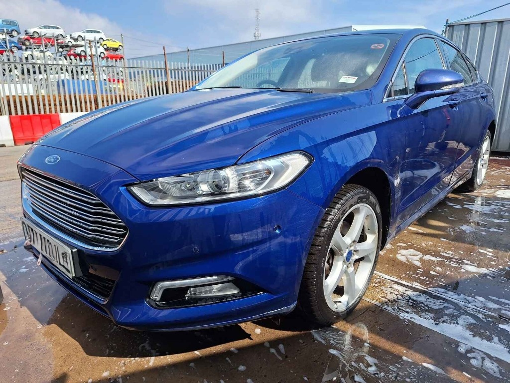 Nuca schimbator Ford Mondeo 5 2015 SEDAN