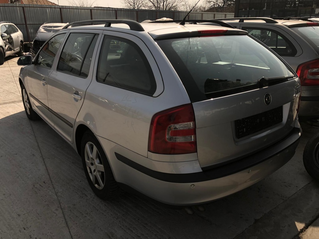 Nuca schimbator Skoda Octavia 2007 break