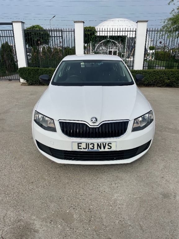 Nuca schimbator Skoda Octavia 3 2013 Hatchback 1.6 TDI