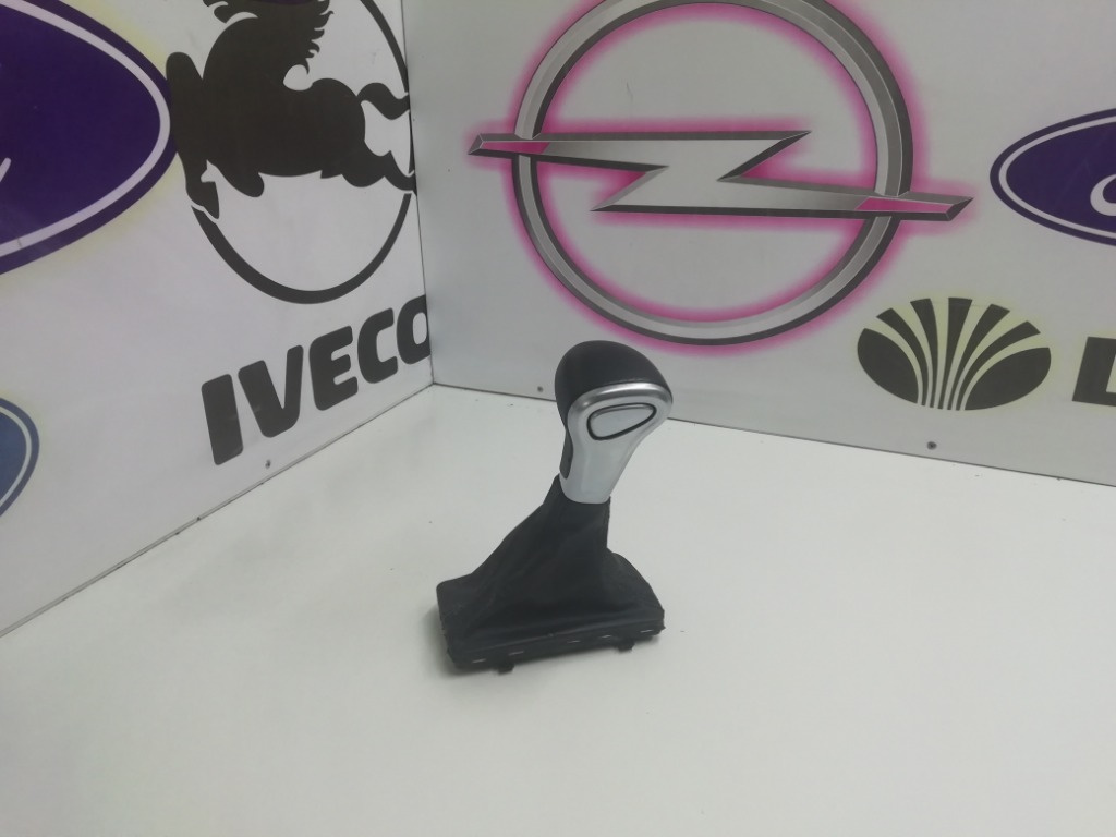 Nuca selector viteze cutie automata Audi A5 A4 B8 
