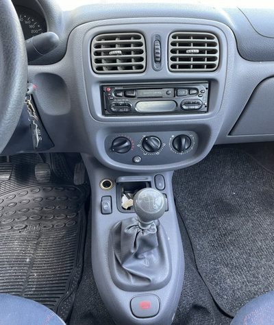 Nuca si manson schimbator Renault Clio 2 [1998 - 2