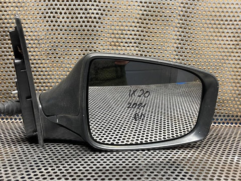 Oglindă dreapta manuală Hyundai ix20 2011 cu defect