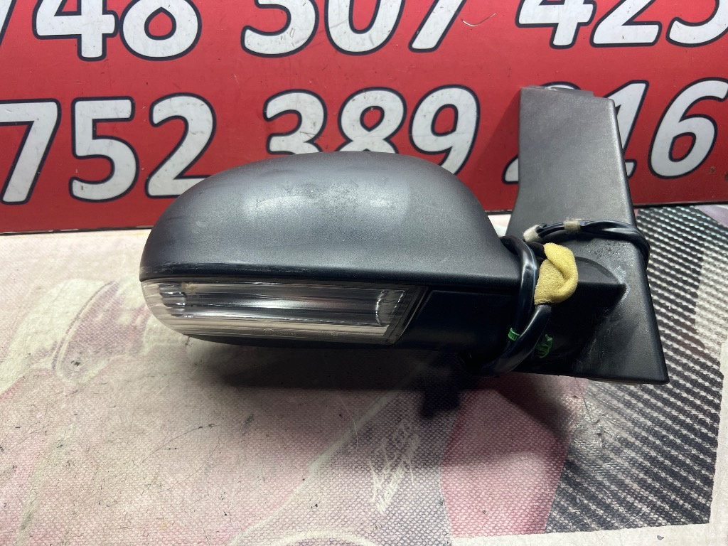 Oglindă dreapta Vw Golf 5 Plus 2005-201