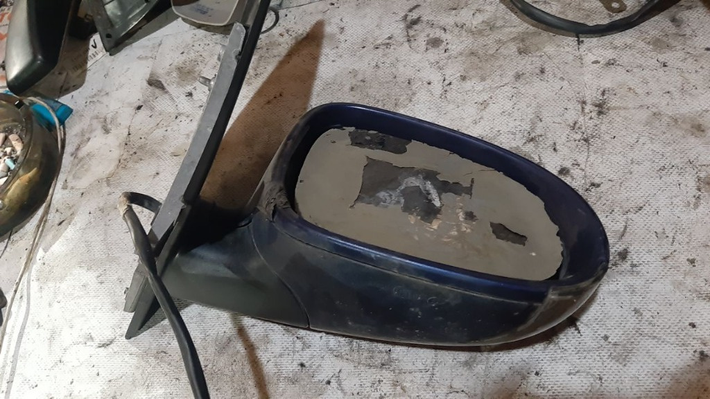 Oglindă electrică cu semnalizare dreaptă Golf 5