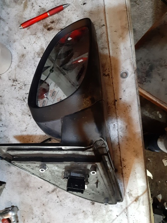 Oglindă electrica dreapta Opel Vectra C cod 24436147