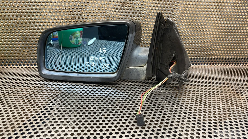 Oglindă stânga BMW seria 5 E60 2003-2010 exact ca-n poze