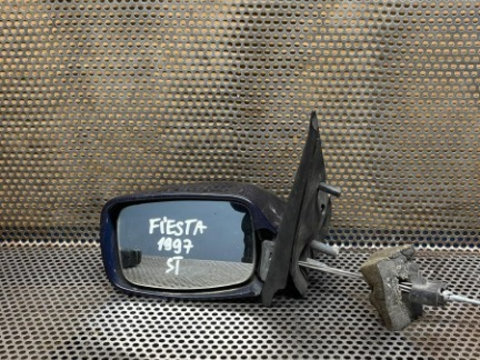 Oglindă stânga Ford Fiesta 1997 cu defect