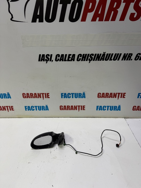 Oglindă stanga Passat B6 neagră semnalizare spartă