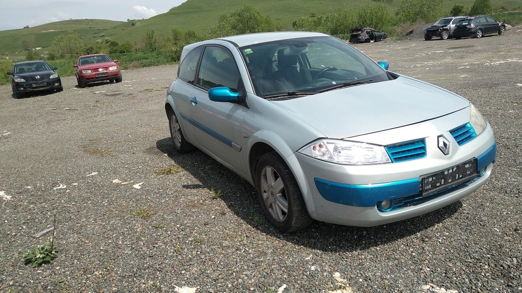 Oglinda completa stanga / dreapta Renault Megane 2 2002 1.5 DCI Diesel Cod Motor K9K(722) 82CP/60KW