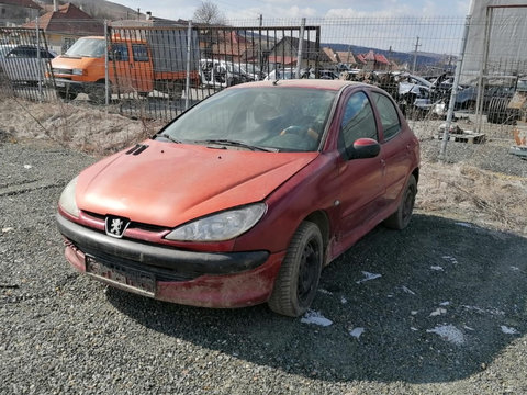 Oglinda completa stanga Peugeot 206 2004 1.4 HDI Diesel Cod motor 8HZ/ 8HX DV4TD 68CP/50KW