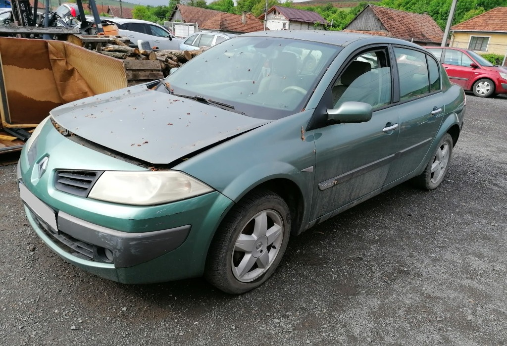 Oglinda completa stanga Renault Megane 2 2006 1.6 Benzina Cod Motor K4M(812) 112CP/82KW
