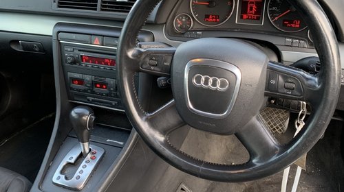 Oglinda dreapta completa Audi A4 B7 2005