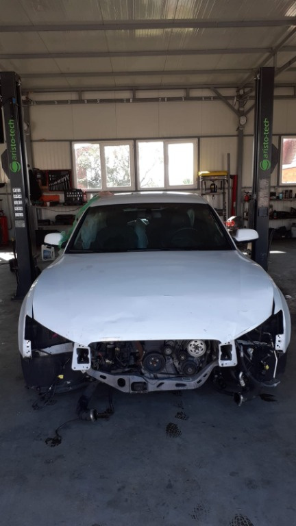 Oglinda dreapta completa Audi A5 2011 limuzina 2000 tdi