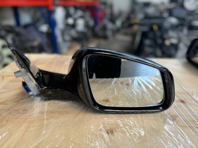 Oglinda dreapta completa- BMW Seria 1- F